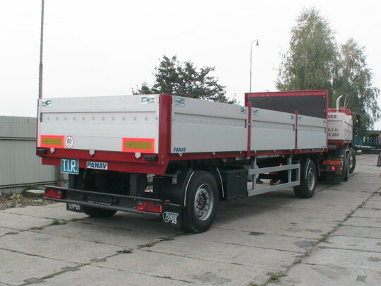 Przyczepy burtowe z&nbsp;obrotnicą